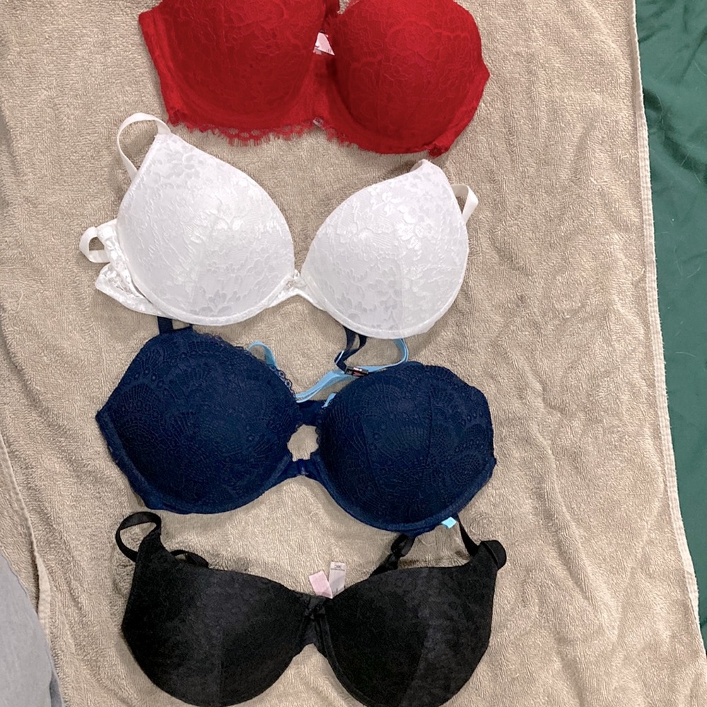 Bundle four 36C Victoria Secret Push-up Bras